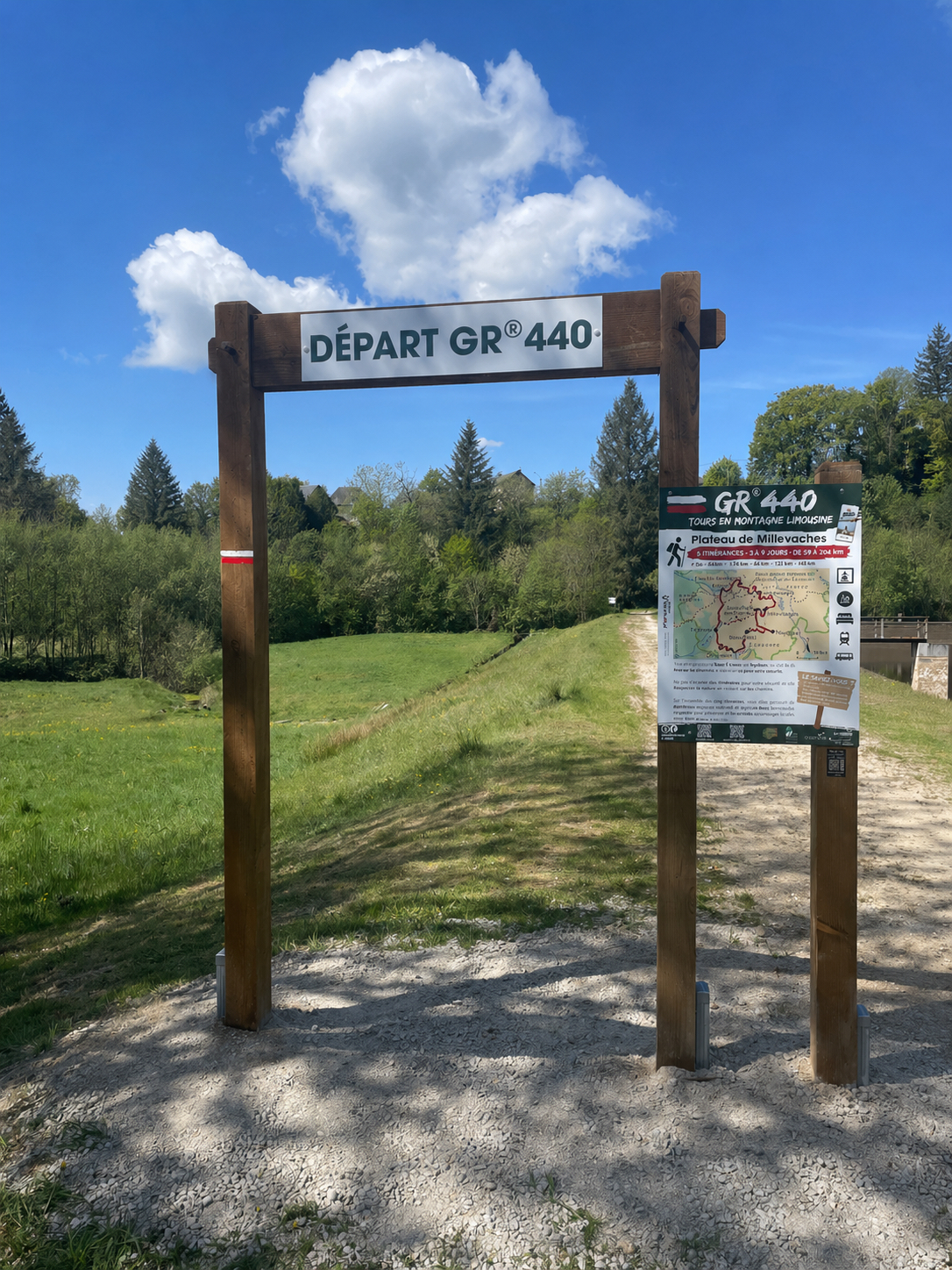Porte départ GR 440 à Meymac